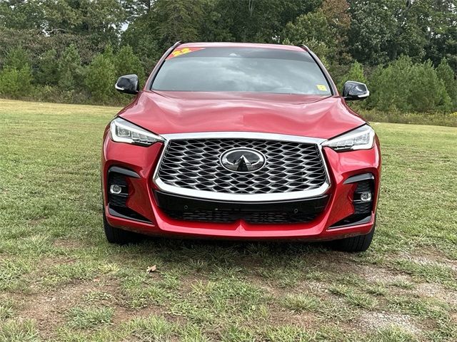 2022 INFINITI QX55 Essential