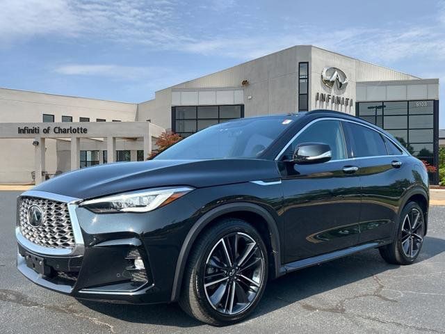 2022 INFINITI QX55 Essential