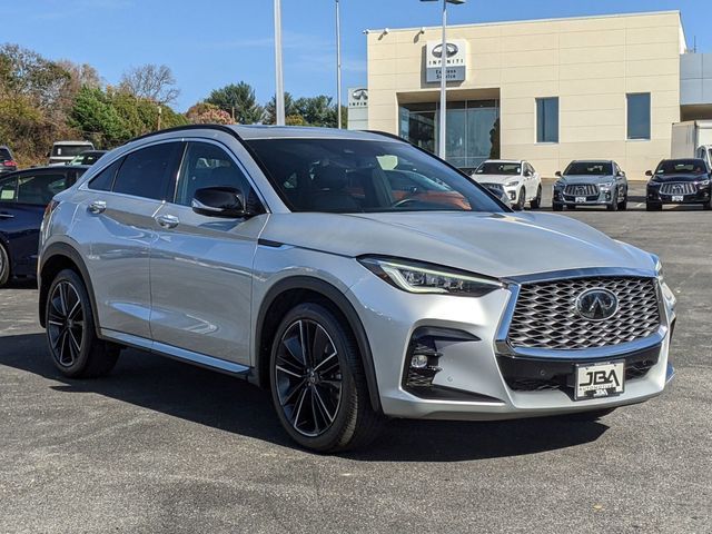 2022 INFINITI QX55 Essential