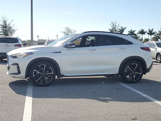 2022 INFINITI QX55 Essential