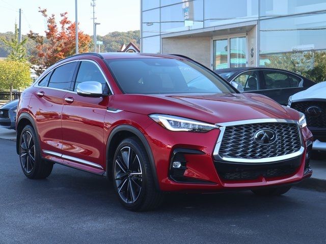 2022 INFINITI QX55 Essential