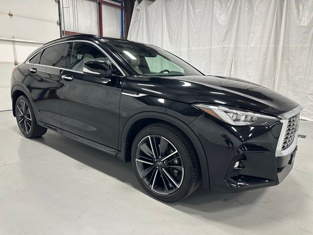 2022 INFINITI QX55 Essential