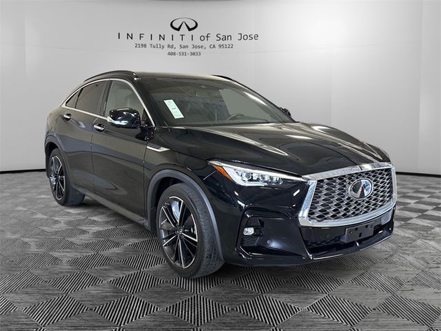 2022 INFINITI QX55 Essential