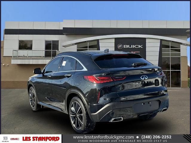 2022 INFINITI QX55 Essential