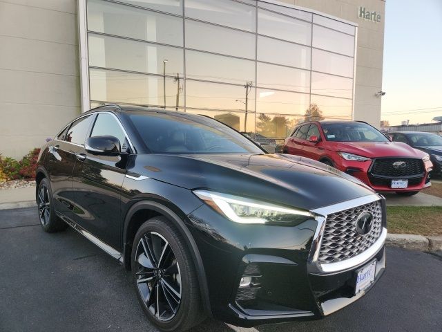 2022 INFINITI QX55 Essential