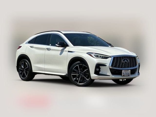 2022 INFINITI QX55 Essential