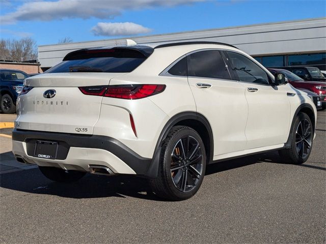 2022 INFINITI QX55 Essential