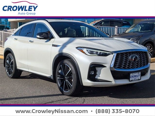 2022 INFINITI QX55 Essential