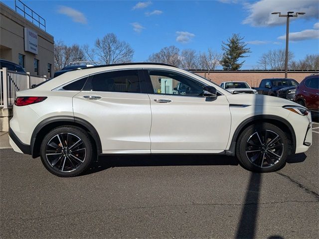 2022 INFINITI QX55 Essential