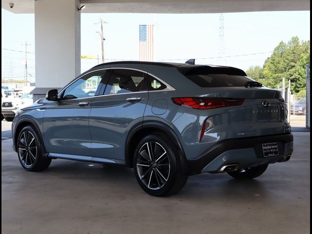 2022 INFINITI QX55 Essential