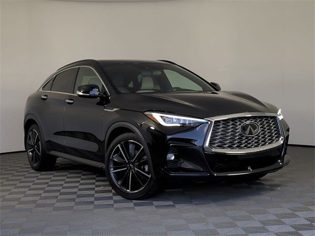 2022 INFINITI QX55 Essential