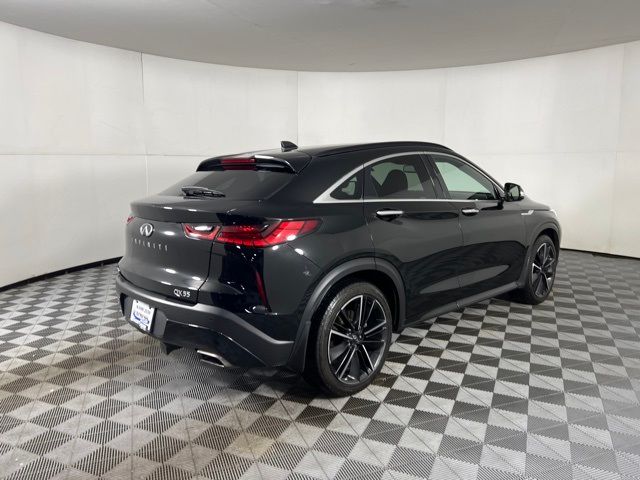 2022 INFINITI QX55 Essential