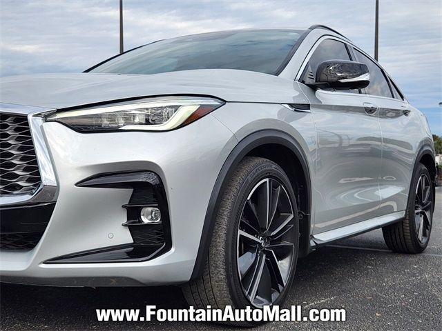 2022 INFINITI QX55 Essential