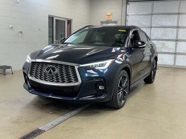 2022 INFINITI QX55 Essential