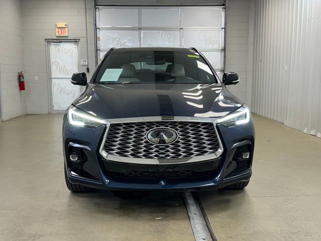 2022 INFINITI QX55 Essential