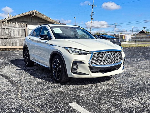 2022 INFINITI QX55 Essential