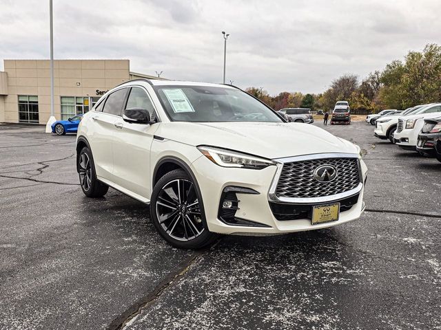 2022 INFINITI QX55 Essential