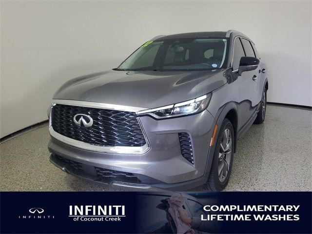 2022 INFINITI QX60 Luxe