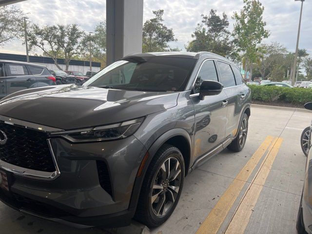 2022 INFINITI QX60 Luxe