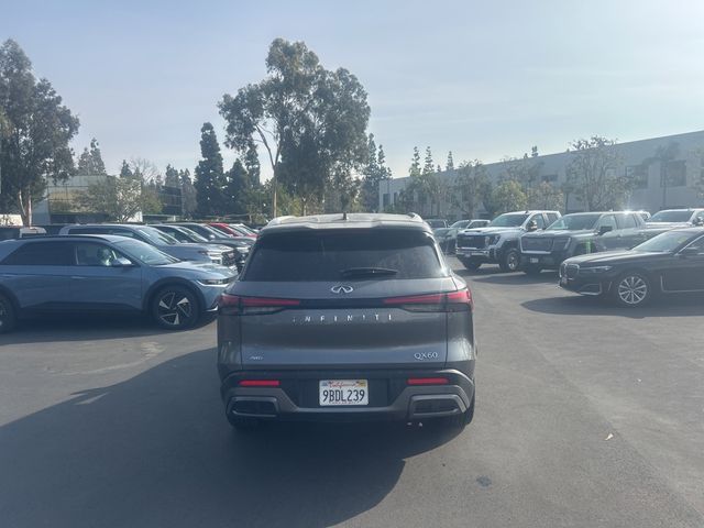 2022 INFINITI QX60 Luxe