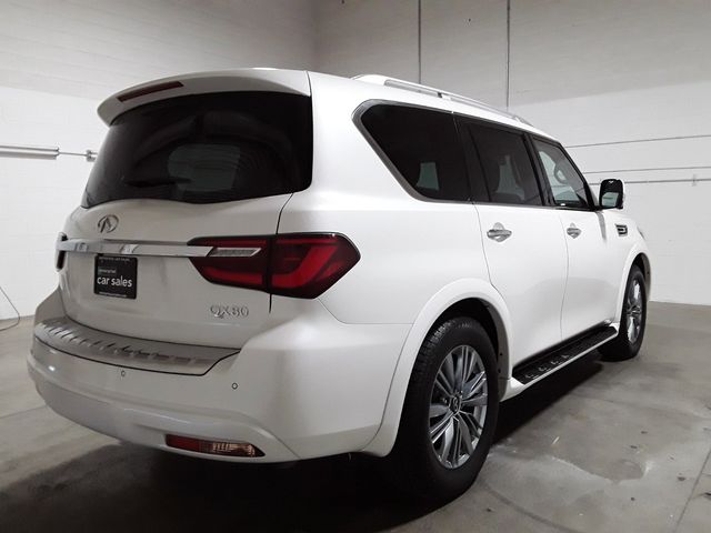 2022 INFINITI QX80 Luxe