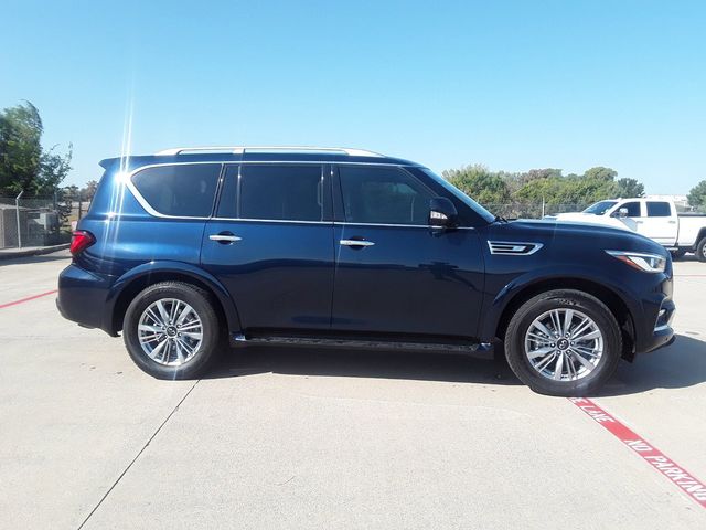 2022 INFINITI QX80 Luxe