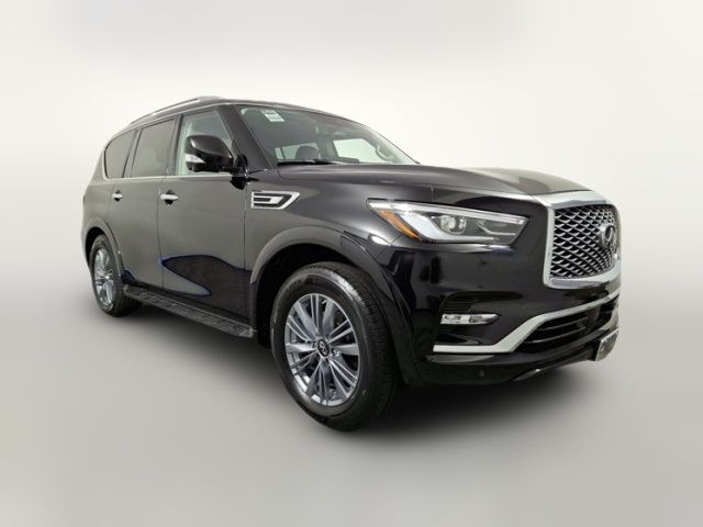 2022 INFINITI QX80 Luxe