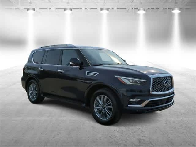 2022 INFINITI QX80 Luxe