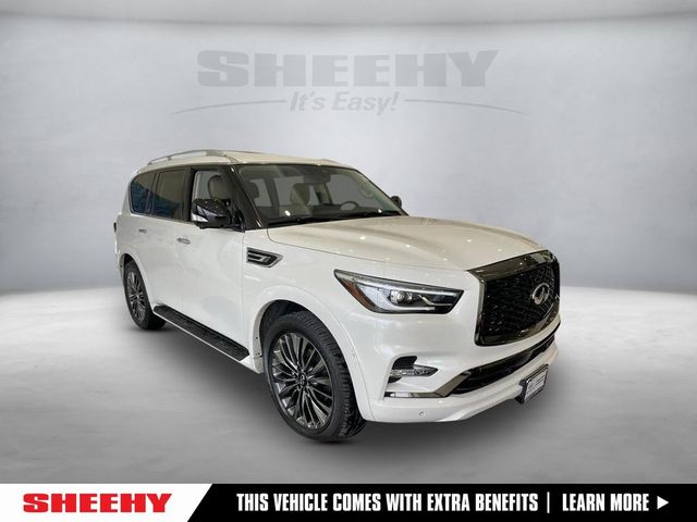 2022 INFINITI QX80 Luxe