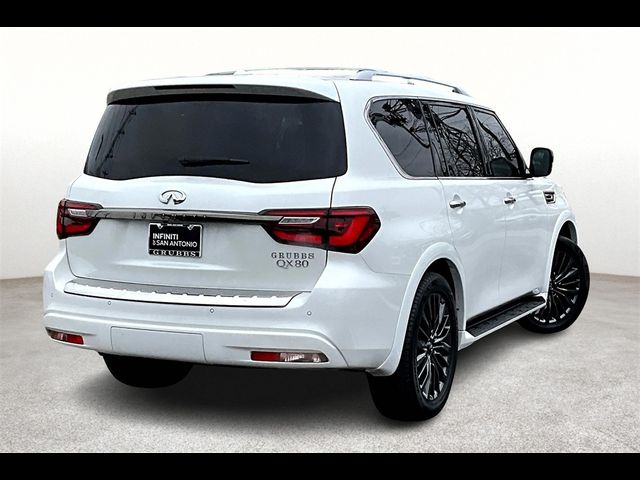 2022 INFINITI QX80 Premium Select