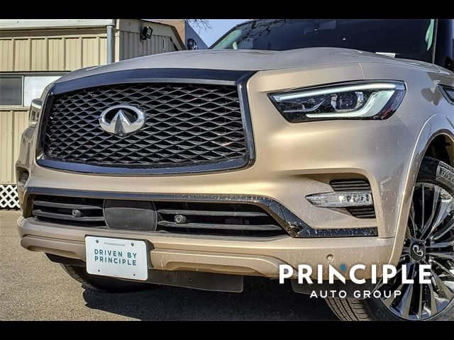 2022 INFINITI QX80 Luxe