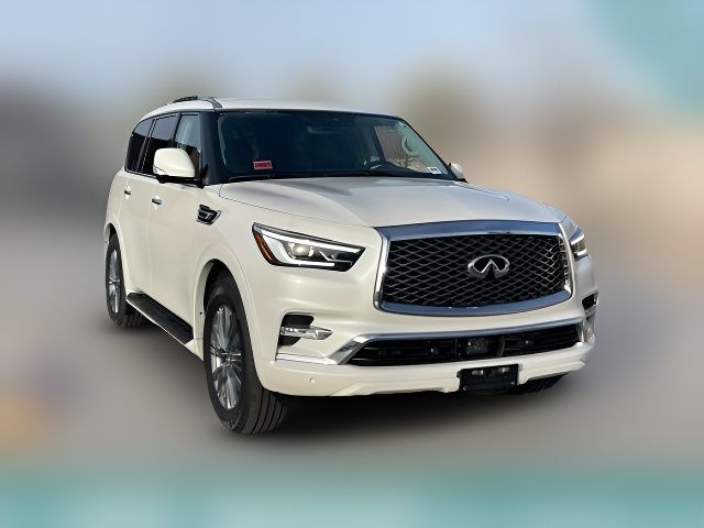 2022 INFINITI QX80 Luxe