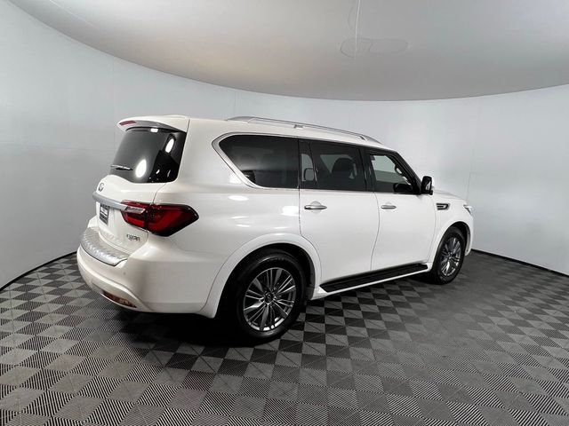 2022 INFINITI QX80 Luxe