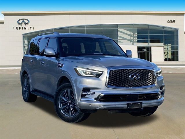 2022 INFINITI QX80 Luxe