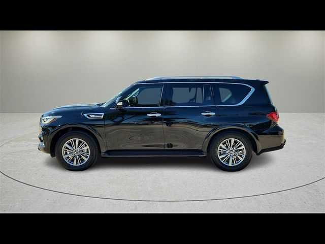 2022 INFINITI QX80 Luxe