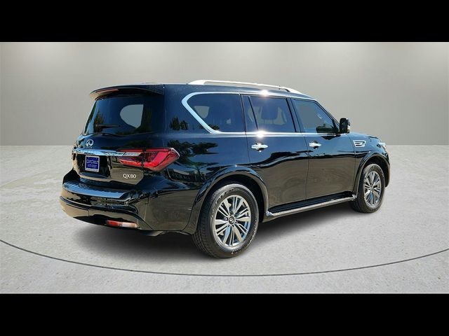 2022 INFINITI QX80 Luxe