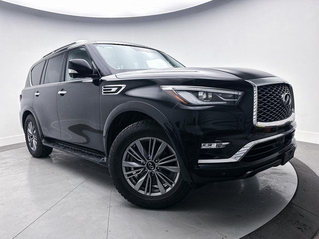 2022 INFINITI QX80 Luxe