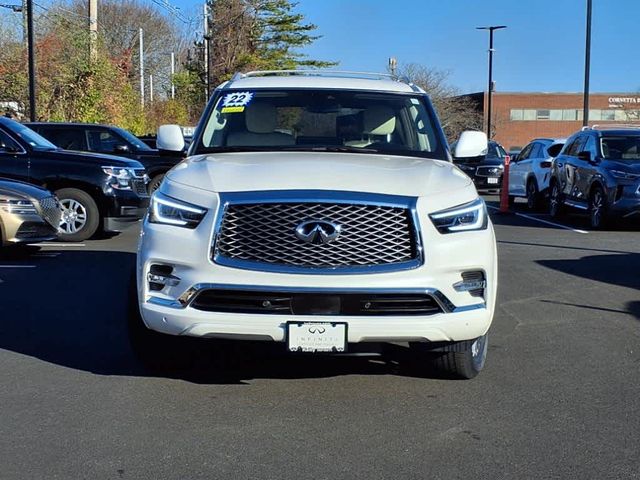 2022 INFINITI QX80 Luxe