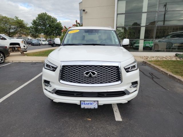 2022 INFINITI QX80 Luxe