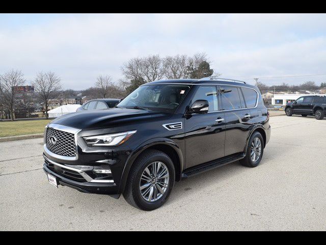 2022 INFINITI QX80 Luxe