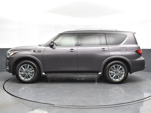 2022 INFINITI QX80 Luxe