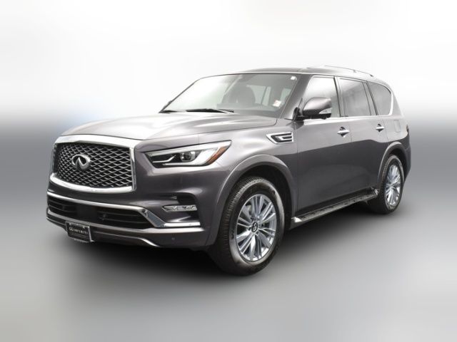 2022 INFINITI QX80 Luxe