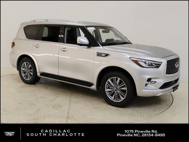 2022 INFINITI QX80 Luxe