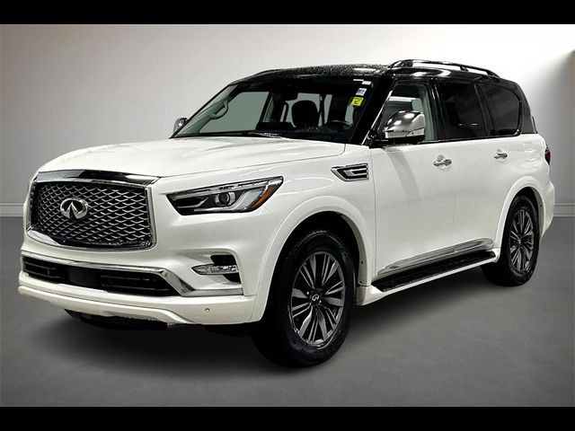 2022 INFINITI QX80 Luxe