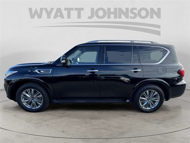 2022 INFINITI QX80 Luxe