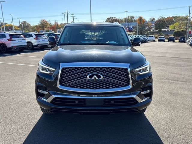 2022 INFINITI QX80 Luxe