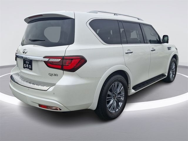 2022 INFINITI QX80 Luxe