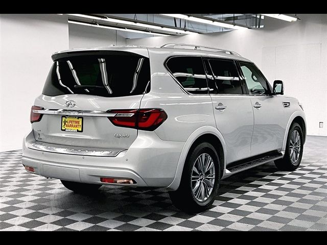 2022 INFINITI QX80 Luxe