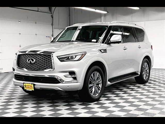 2022 INFINITI QX80 Luxe