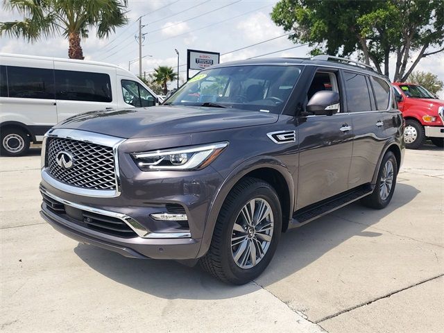 2022 INFINITI QX80 Luxe